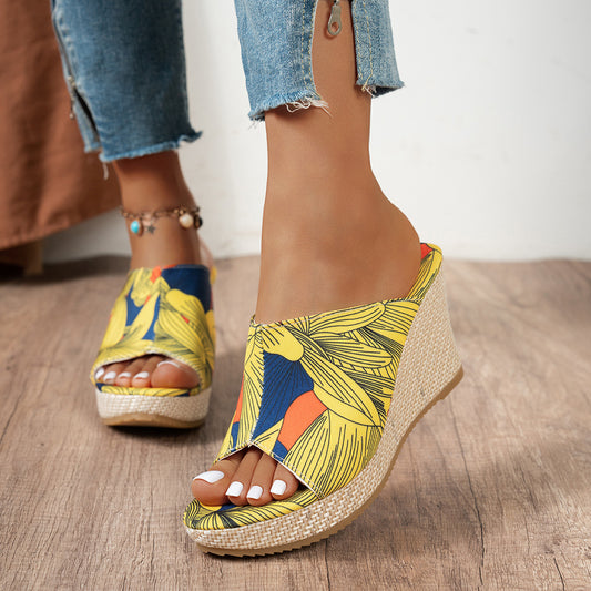 Damen Plateau-Mules mit floralem Design und bequemer Sohle Stalluxe