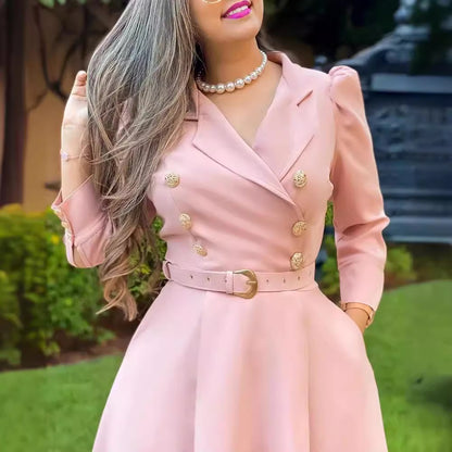 Damen Elegantes und feminines Kleid mit doppelter Knopfleiste und Gürtel Stalluxe