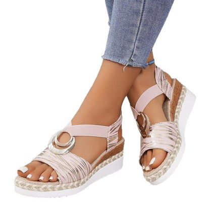 Damen Wedge-Sandalen mit dekorativen Metallringen und elastischen Riemen Stalluxe