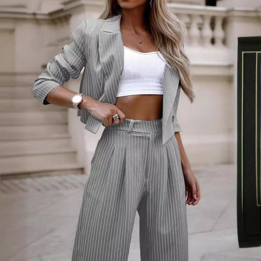 Damen modernes Blazer-Outfit mit weitem Schnitt und Streifenmuster Stalluxe