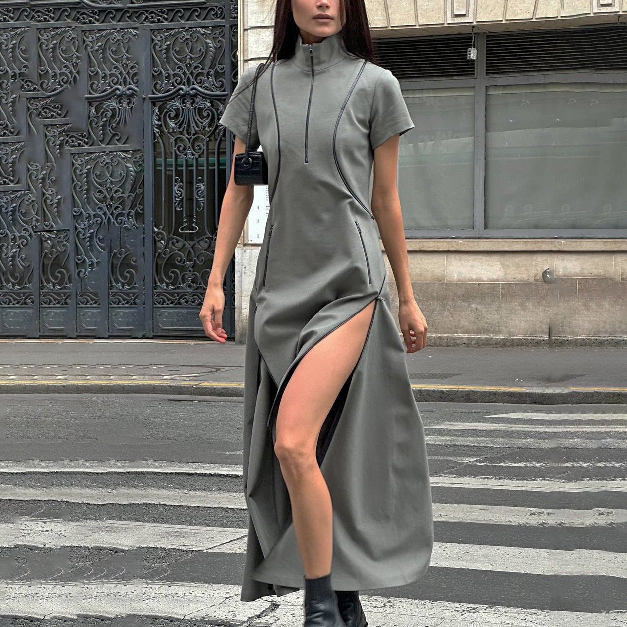 Damen Maxi-Kleid mit hohem Schlitz und stehendem Kragen Stalluxe