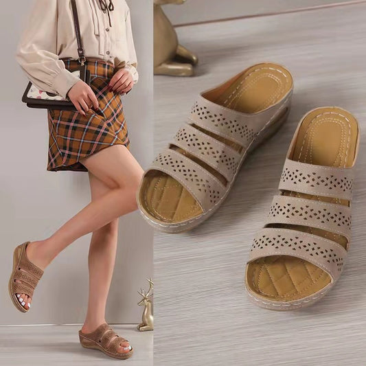 Damen komfortable Zehentrennersandalen mit perforierten Riemen und anatomischem Fußbett Stalluxe