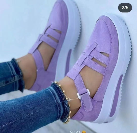 Damen Sportliche Slip-On Sneakers mit elastischen Trägern und rutschfester Sohle Stalluxe