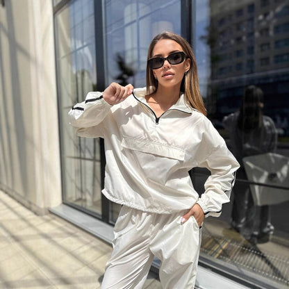 Damen sportlicher Funktionsanzug mit Stehkragen und elastischen Bündchen Stalluxe