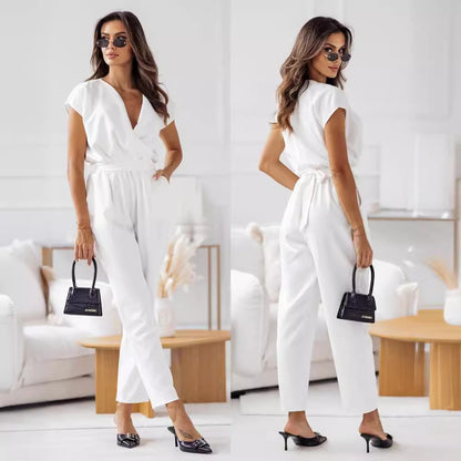 Damen eleganter Jumpsuit mit Wickeldesign und Bindegürtel Stalluxe