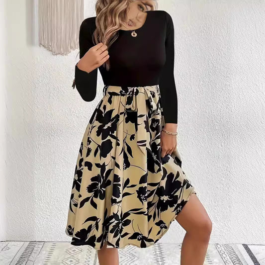 Damen Set aus langärmligem Oberteil und lässigem, floralem Rock Stalluxe