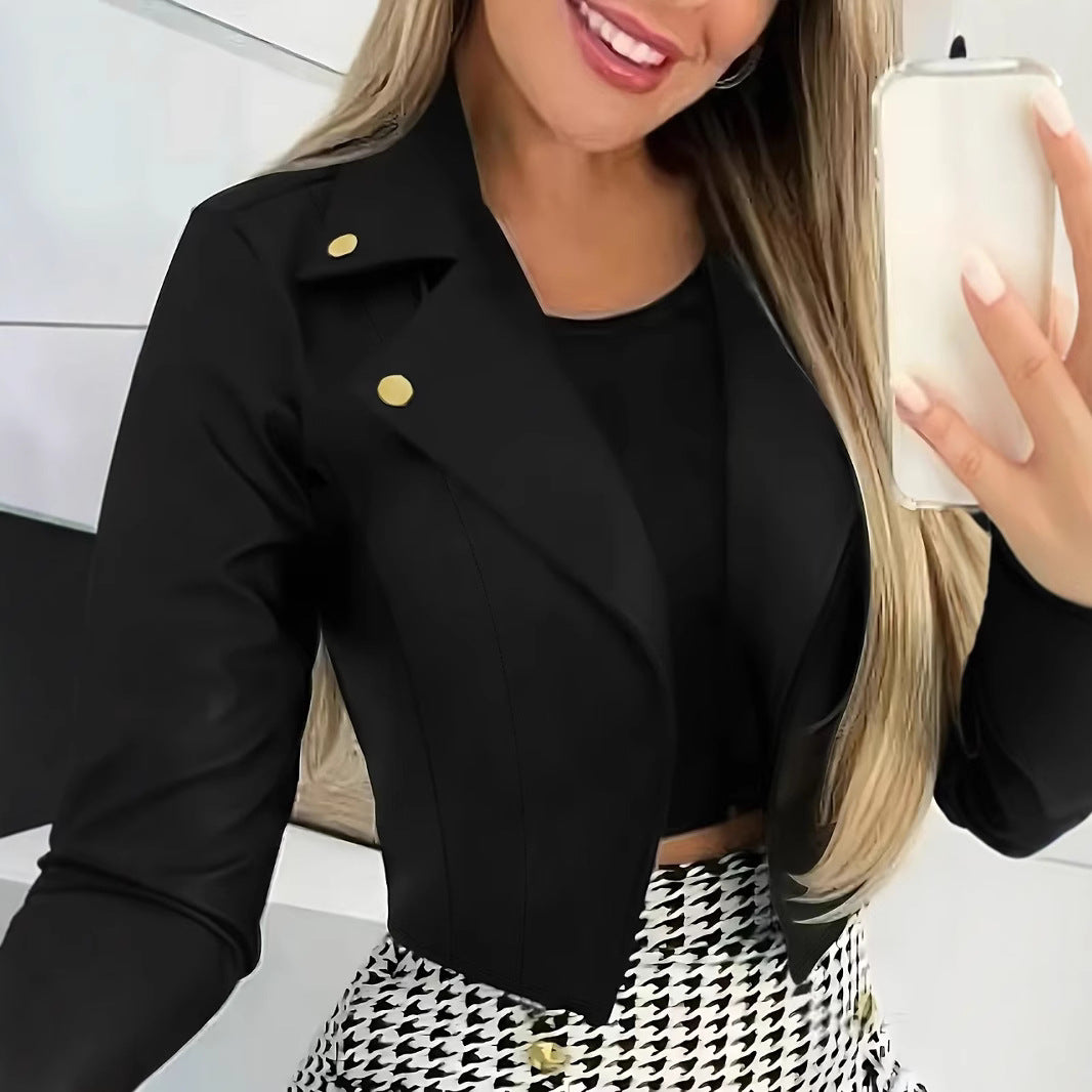 Damen Kurzarm Blazerjacke mit asymmetrischem Schnitt und dekorativen Knöpfen Stalluxe