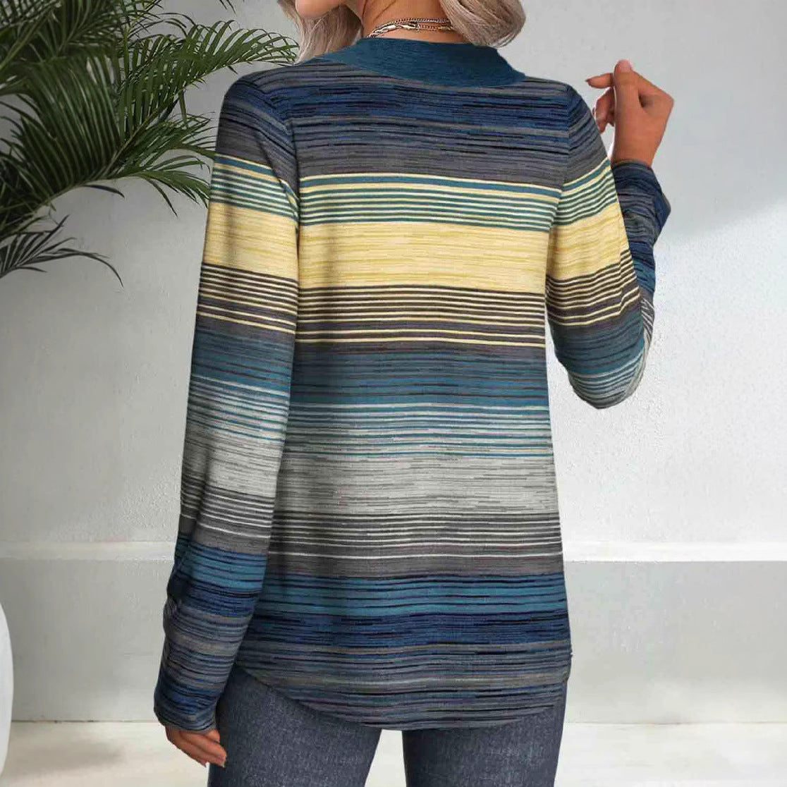 Damen elegantes Langarmshirt mit modernem Streifenmuster und Knopfdetails Stalluxe