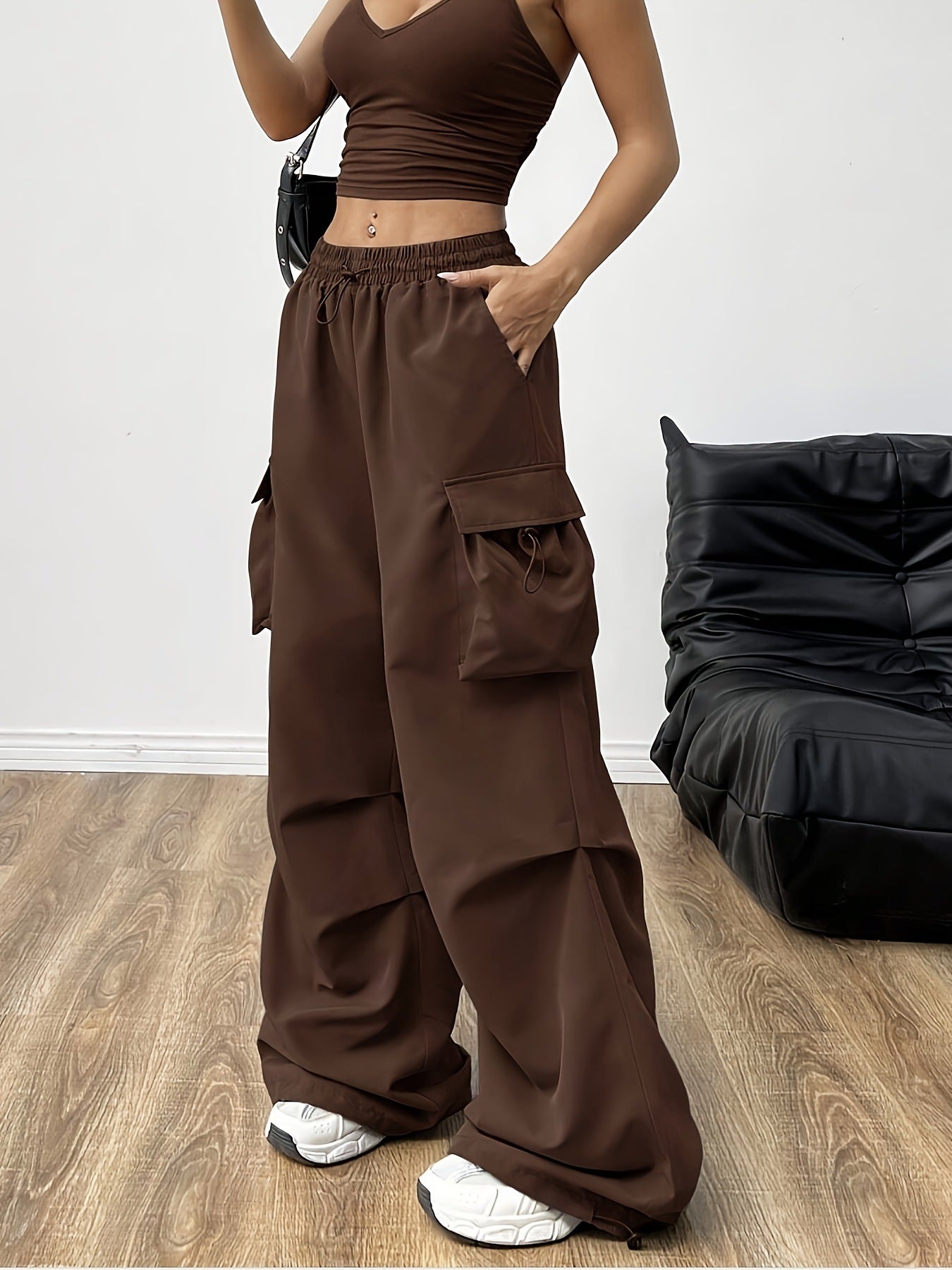 Damen weite Cargo-Hose mit elastischem Bund und praktischen Seitentaschen Stalluxe
