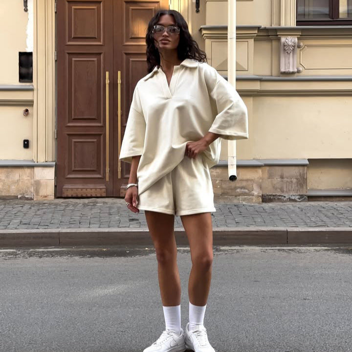 Damen Oversized Poloshirt mit modernem Stehkragen Stalluxe
