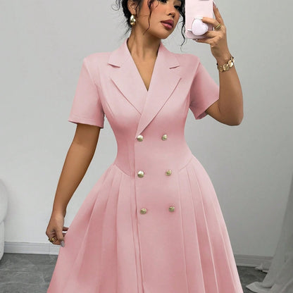 Damen Tailliertes Blusenkleid mit doppelter Knopfreihe und plissierten Details Stalluxe