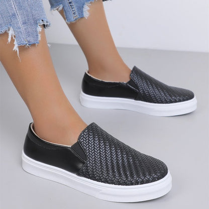 Damen Slip-On Sneakers mit strukturierter Oberfläche und flexiblem Fußbett Stalluxe