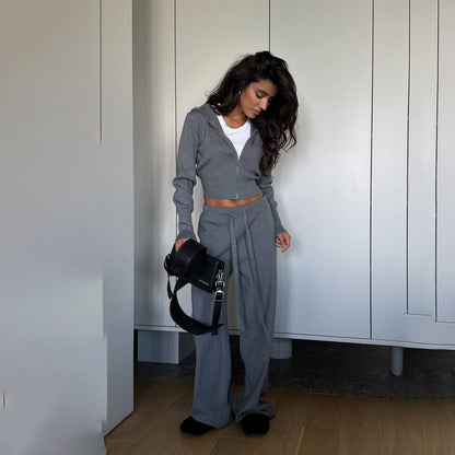 Damen Lässiges Strick-Set mit cropped Jacke und weitem Hosenstil Stalluxe