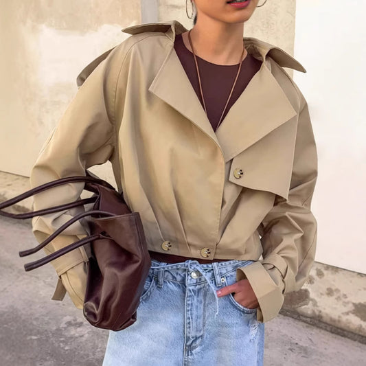 Damen kurz geschnittene Jacke mit großflächigem Revers und Bindeband Stalluxe