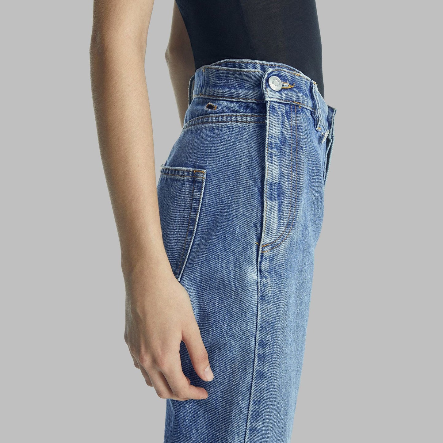 Damen High-Waist Cargo-Jeans mit lässigem Schnitt und einzigartigen Taschen Stalluxe