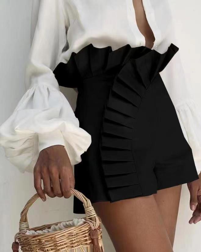 Damen Elegante kurze Hose mit Rüschendetails Stalluxe