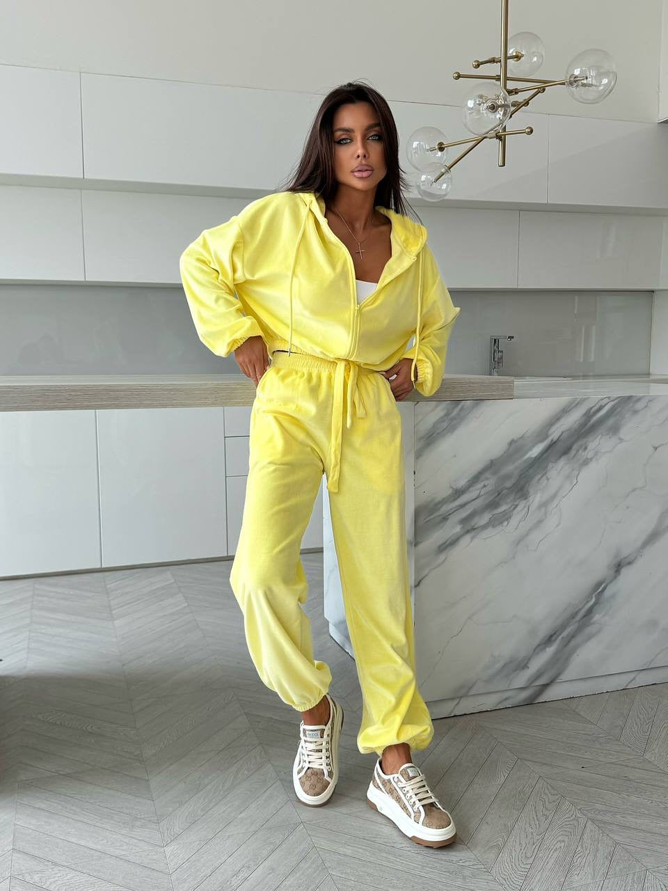 Damen bequemer Fleece-Jogginganzug mit modischem Schnitt und elastischem Bund Stalluxe