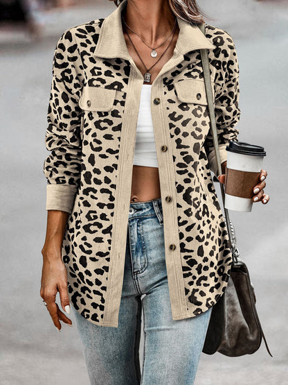 Damen Freizeitjacke mit strukturiertem Leopardenmuster und praktischen Taschen Stalluxe