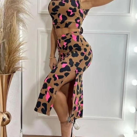 Damen Zweiteiliges Set bestehend aus Crop-Top und Midi-Rock mit hochgradigem Tiermuster Stalluxe