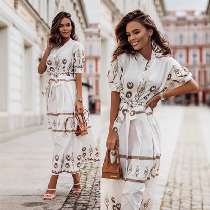 Damen Elegantes Maxikleid mit kunstvollen Musterdetails und Taillengürtel Stalluxe