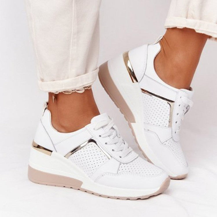 Damen Sportliche Sneakers mit atmungsaktiver Perforation und modischem Metallic-Akzent Stalluxe