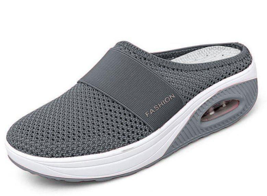 Damen Atmungsaktive Clogs mit innovativem Komfort-Riemendesign Stalluxe