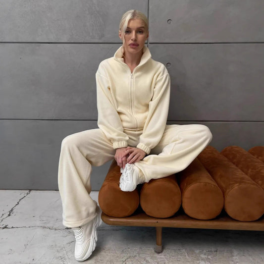 Damen bequemer Fleece-Jogginganzug mit hochschließendem Reißverschluss und weitem Schnitt Stalluxe
