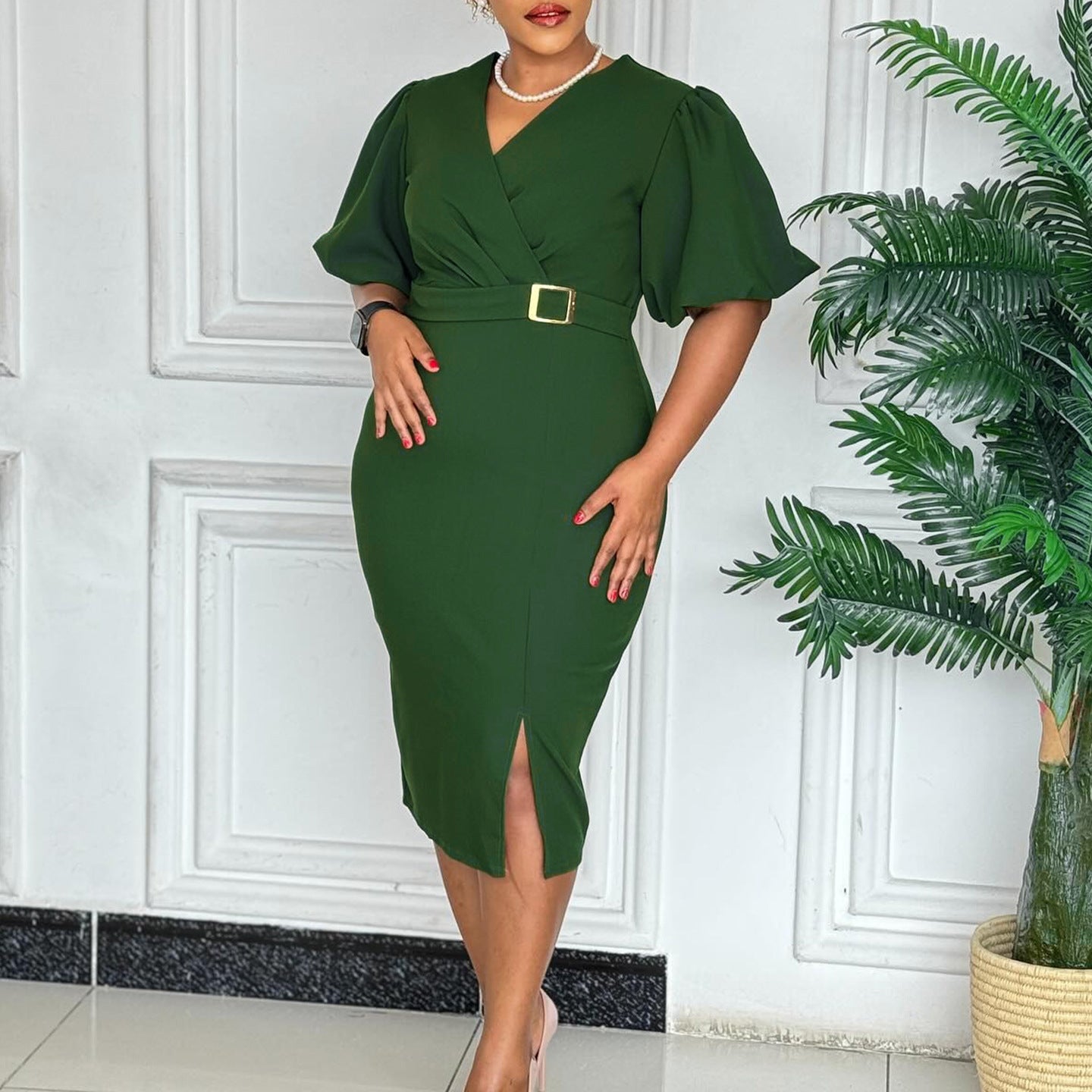 Damen Wickelkleid mit eleganter Akzentgürtelschnalle Stalluxe