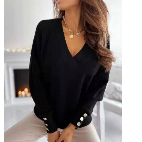 Damen Weicher Pullover mit tiefem V-Ausschnitt und dekorativen Knopfdetails Stalluxe