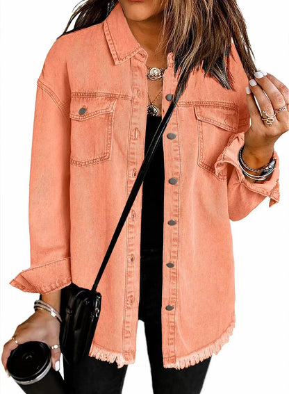 Damen lässige Jeansjacke mit fransigen Säumen und aufgesetzten Taschen Stalluxe