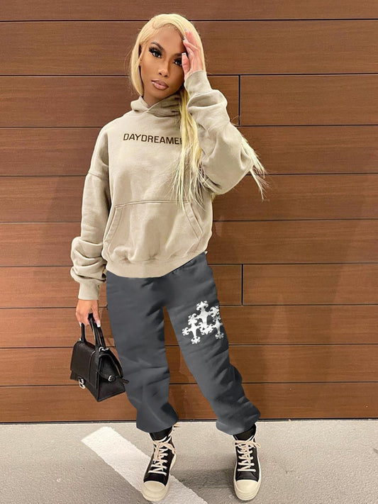 Damen lässiges Hoodie und Jogginghose Set mit modernem Schriftzug Stalluxe