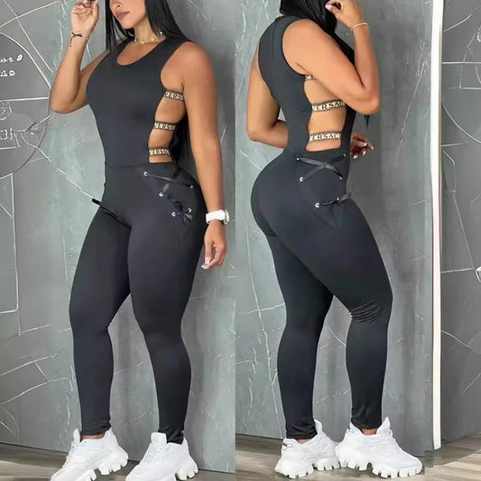 Damen Bodycon Jumpsuit mit Cut-Out-Details und modischem Gürtel Stalluxe