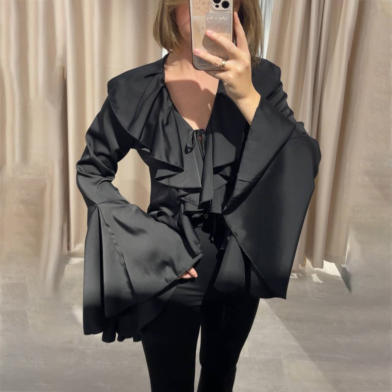 Damen Bluse mit voluminösen Rüschendetails und weitem Ärmel Stalluxe