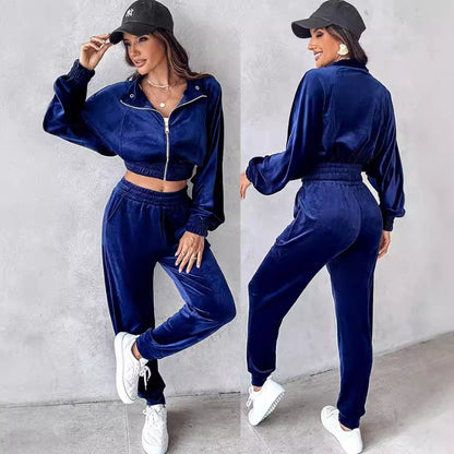 Damen Sportliches Set aus hochwertigem Samt mit cropped Jacke und bequemen Pants Stalluxe