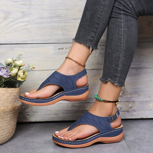 Damen Riemensandalen mit anatomischem Fußbett und stylishen Akzenten Stalluxe