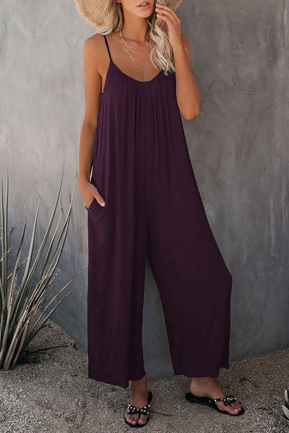 Damen Lässiger Sommer-Jumpsuit mit tiefem Ausschnitt und praktischen Taschen Stalluxe