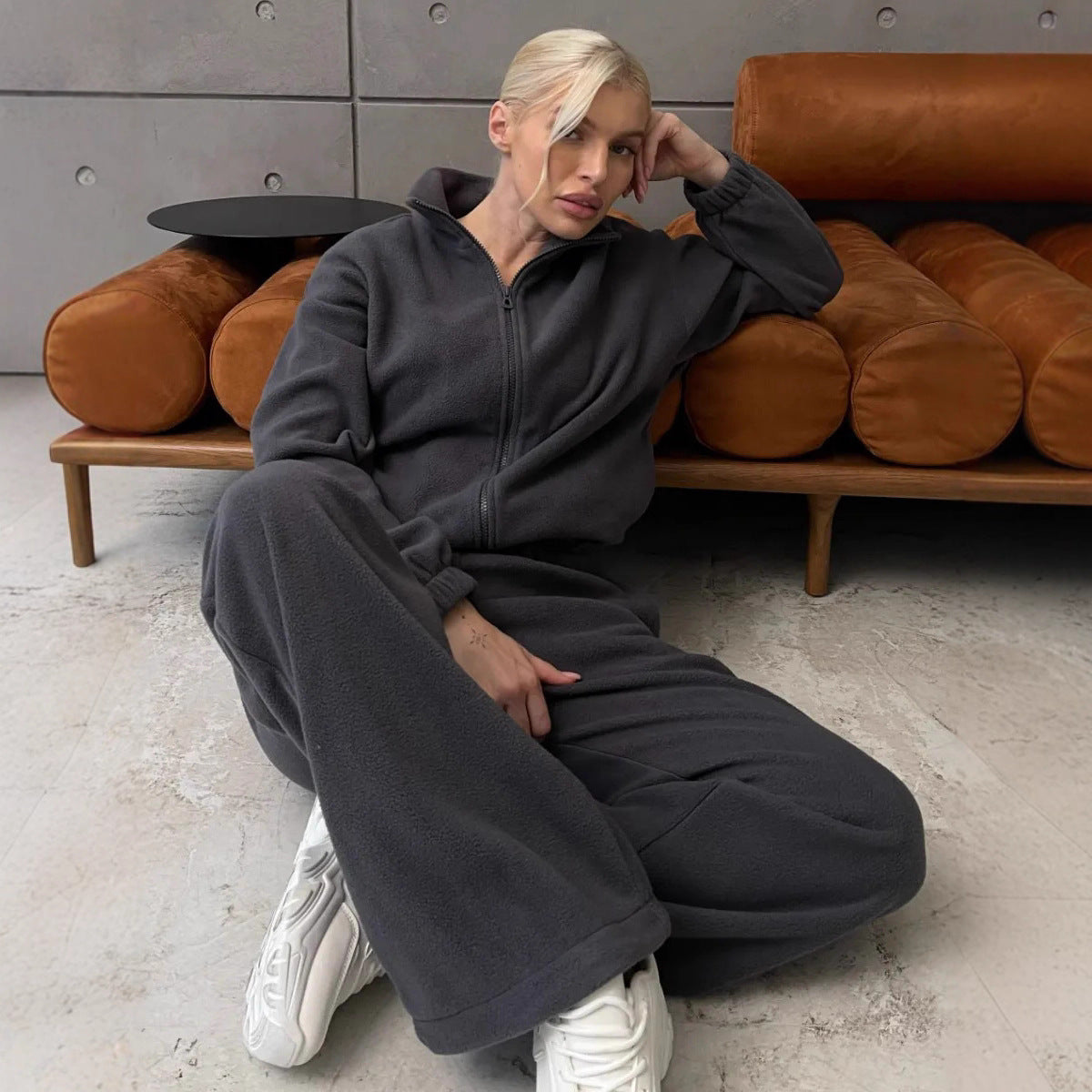 Damen bequemer Fleece-Jogginganzug mit hochschließendem Reißverschluss und weitem Schnitt Stalluxe