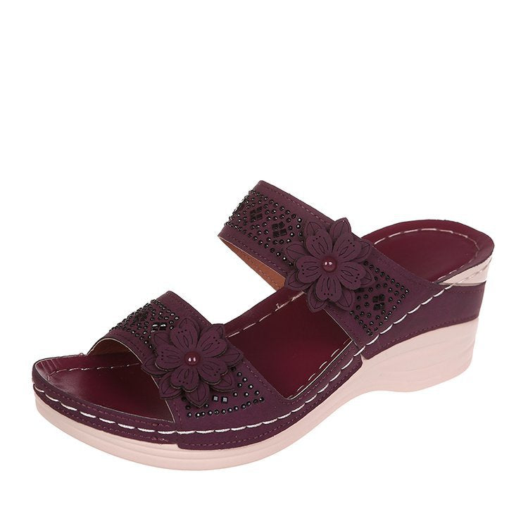 Damen Bequeme Wedgesandalen mit floralem Design und ergonomischer Sohle Stalluxe