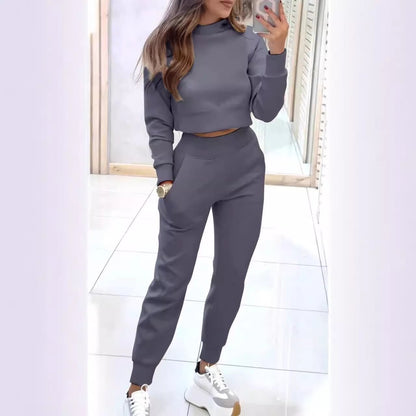 Damen sportlicher Lounge-Anzug mit cropped Oberteil und elastischen Hosen Stalluxe