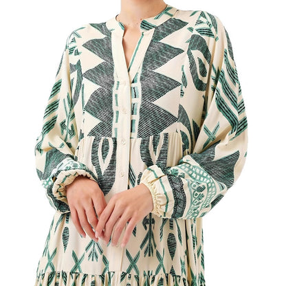 Damen Maxikleid mit kunstvollem geometrischen Muster und Knopfdetails Stalluxe