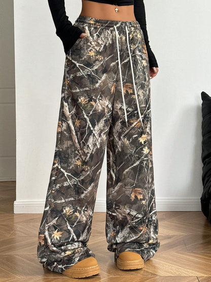 Damen Freizeit-Cargohose im modischen Camouflage-Design Stalluxe