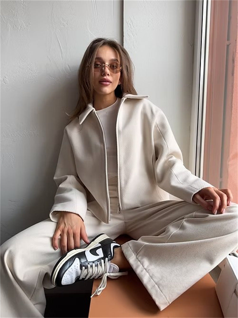 Damen modische Kurzjacke mit trendigem Reißverschluss und lässigem Schnitt Stalluxe