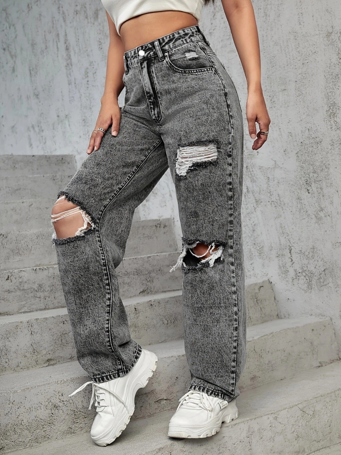 Damen Weit geschnittene Destroyed Jeans mit modischen Rissdetails Stalluxe