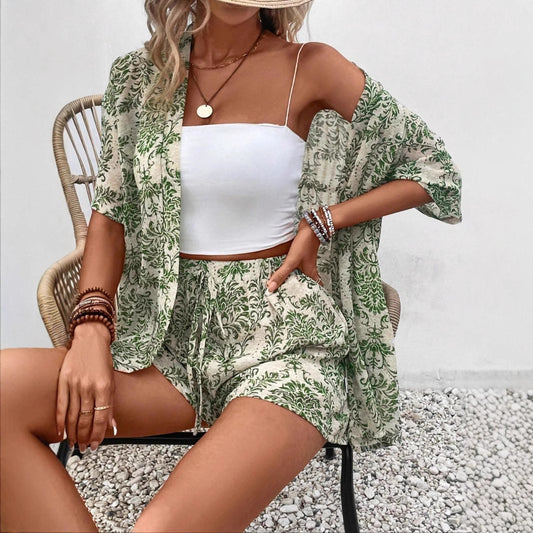 Damen lässiges Sommer-Outfit mit floralem Muster Stalluxe