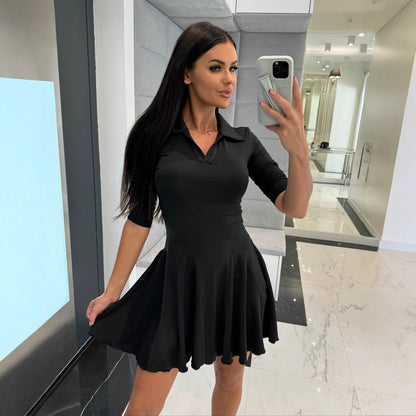 Damen Poloshirt-Kleid mit schwingendem Rock und tailliertem Schnitt Stalluxe