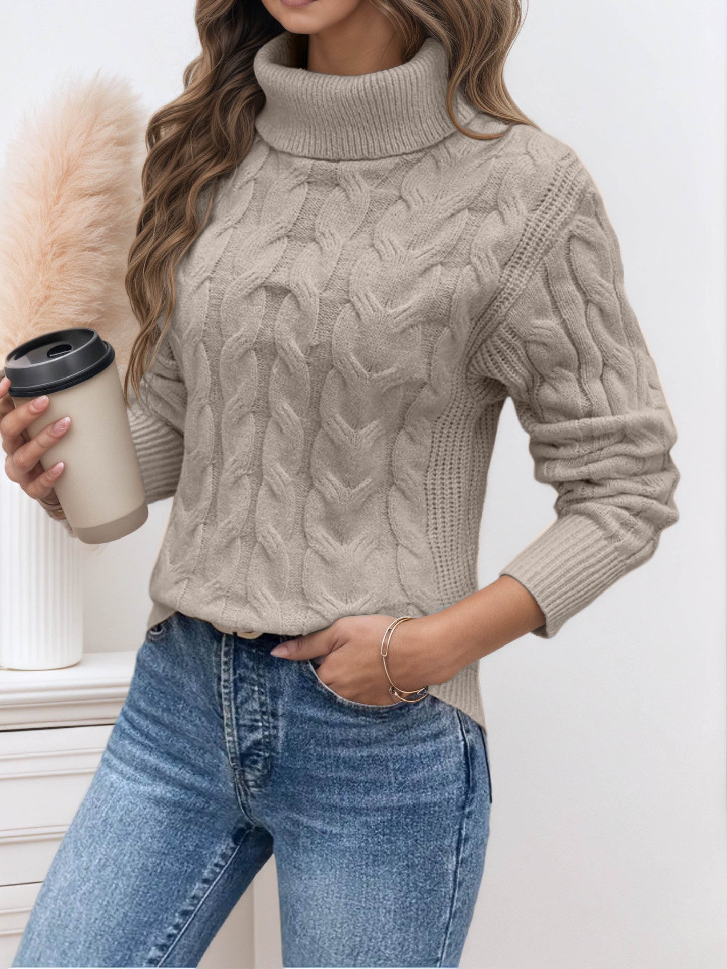 Damen Strickpullover mit hohem Kragen und Kabelmuster Stalluxe
