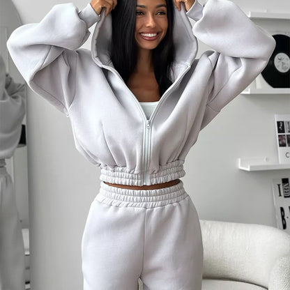 Damen modischer Sweatanzug mit voluminösen Ärmeln und hohem Kragen Stalluxe