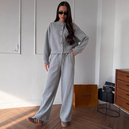 Damen lässiger Freizeitanzug mit Knopfdetails und bequemen, elastischen Bündchen Stalluxe