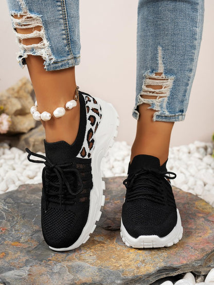 Damen Sportliche Sneaker mit luftiger Mesh-Oberfläche und trendigem Leopardenmuster Stalluxe
