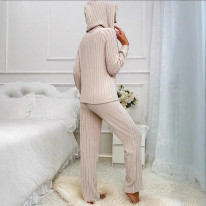 Damen Gemütlicher Strickanzug mit Kapuze und Knopfleiste Stalluxe